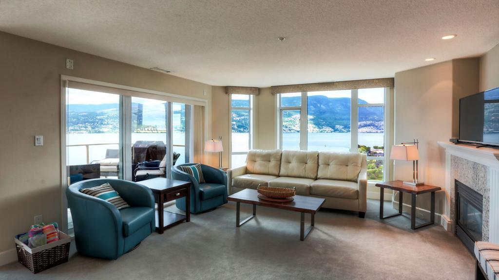 Sunset Waterfront Resort By Kelownacondorentals Экстерьер фото