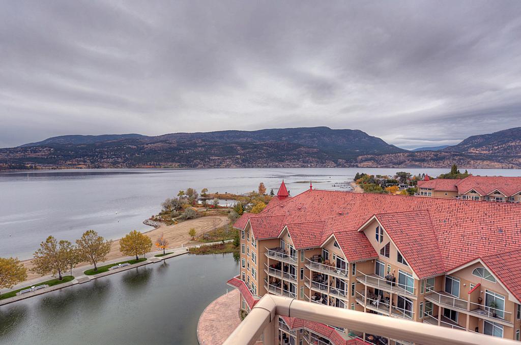 Sunset Waterfront Resort By Kelownacondorentals Экстерьер фото